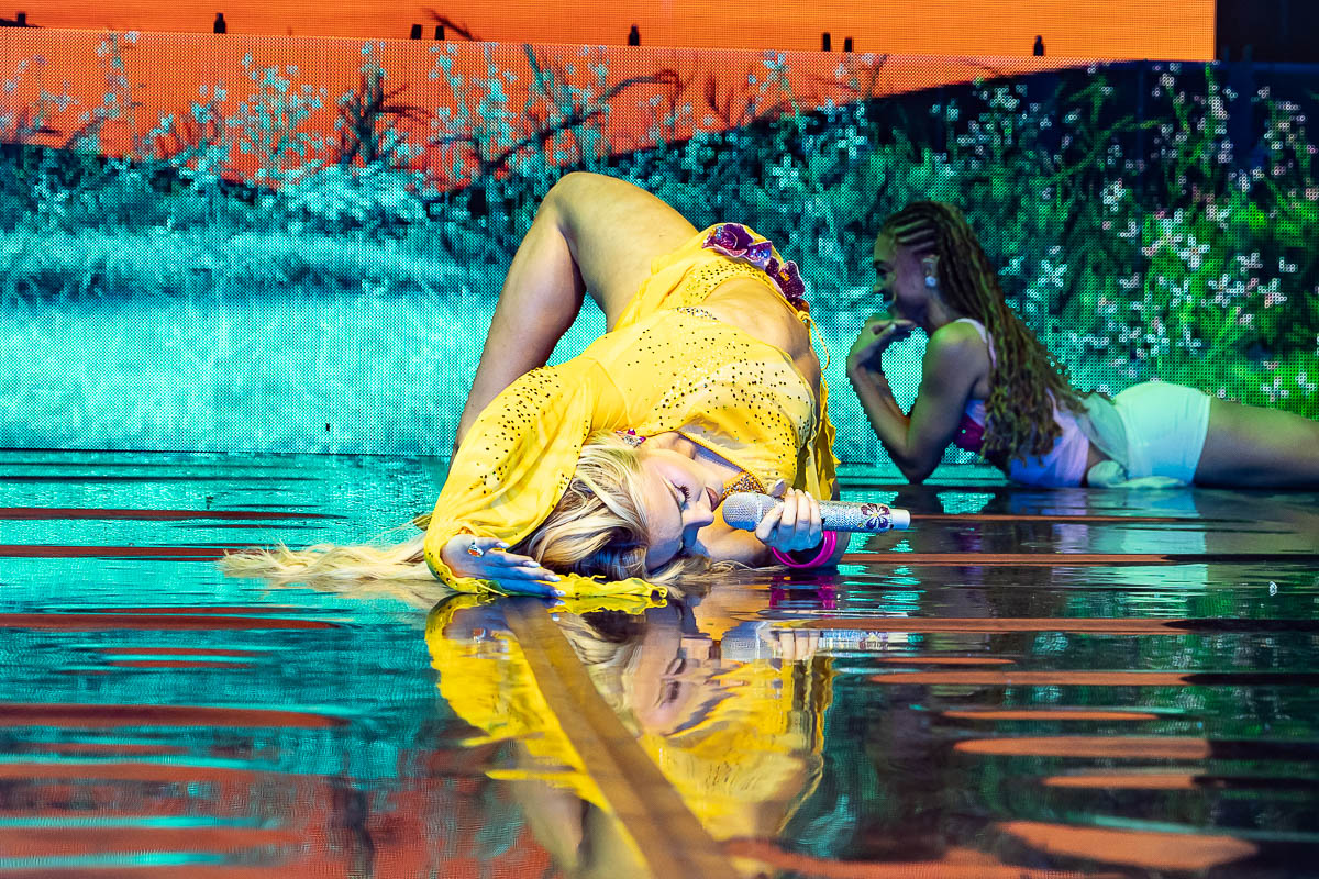 Zara Larsson - Midnight Sun Tour @ Lotto Arena, picture 9, photographed by Marc Verdonck - FrontView Magazine