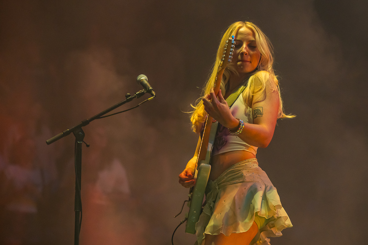 Zara Larsson - Midnight Sun Tour @ Lotto Arena, picture 10, photographed by Marc Verdonck - FrontView Magazine