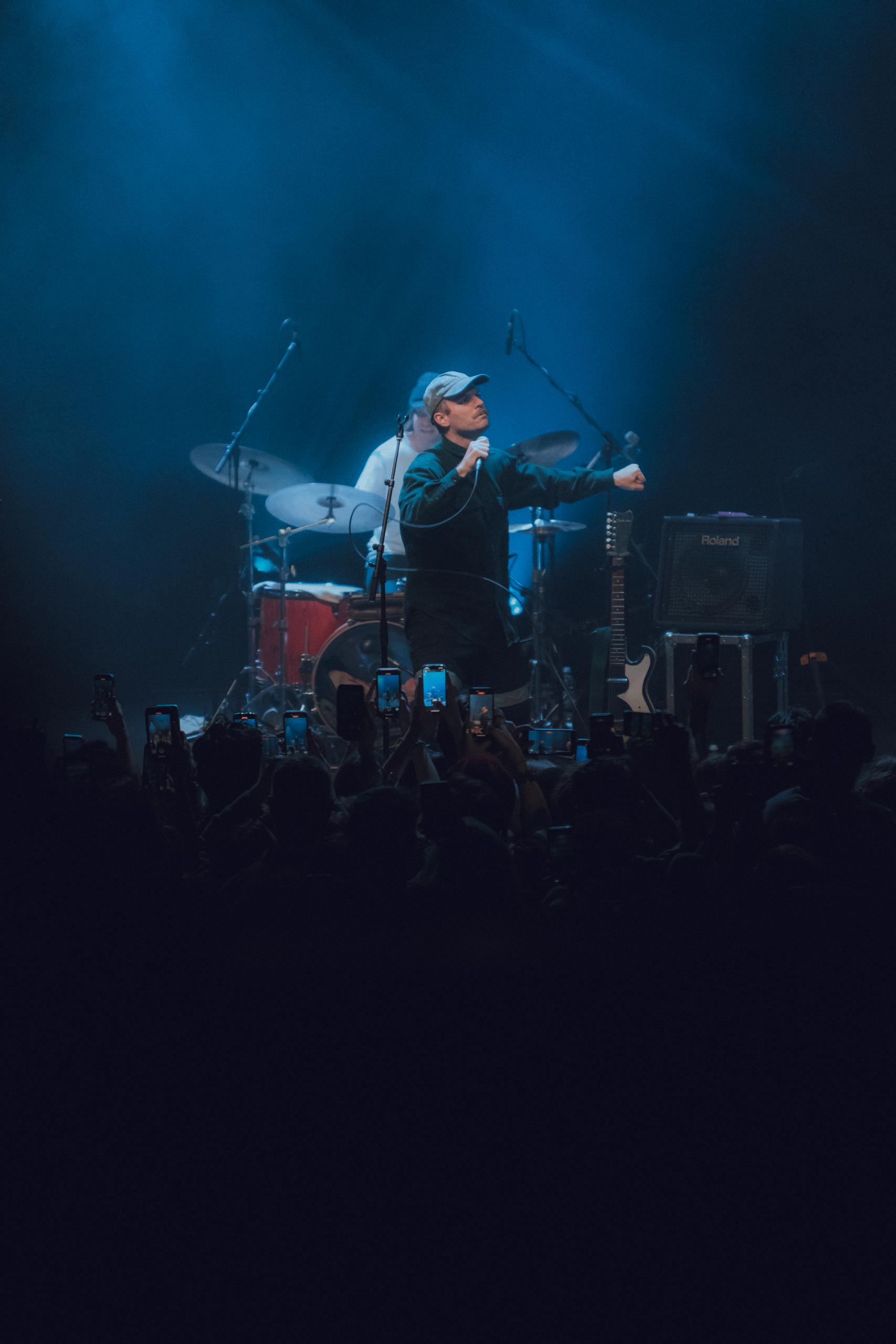 Mac DeMarco @ Koninklijk Circus, picture 7, photographed by Simon Coppens - FrontView Magazine