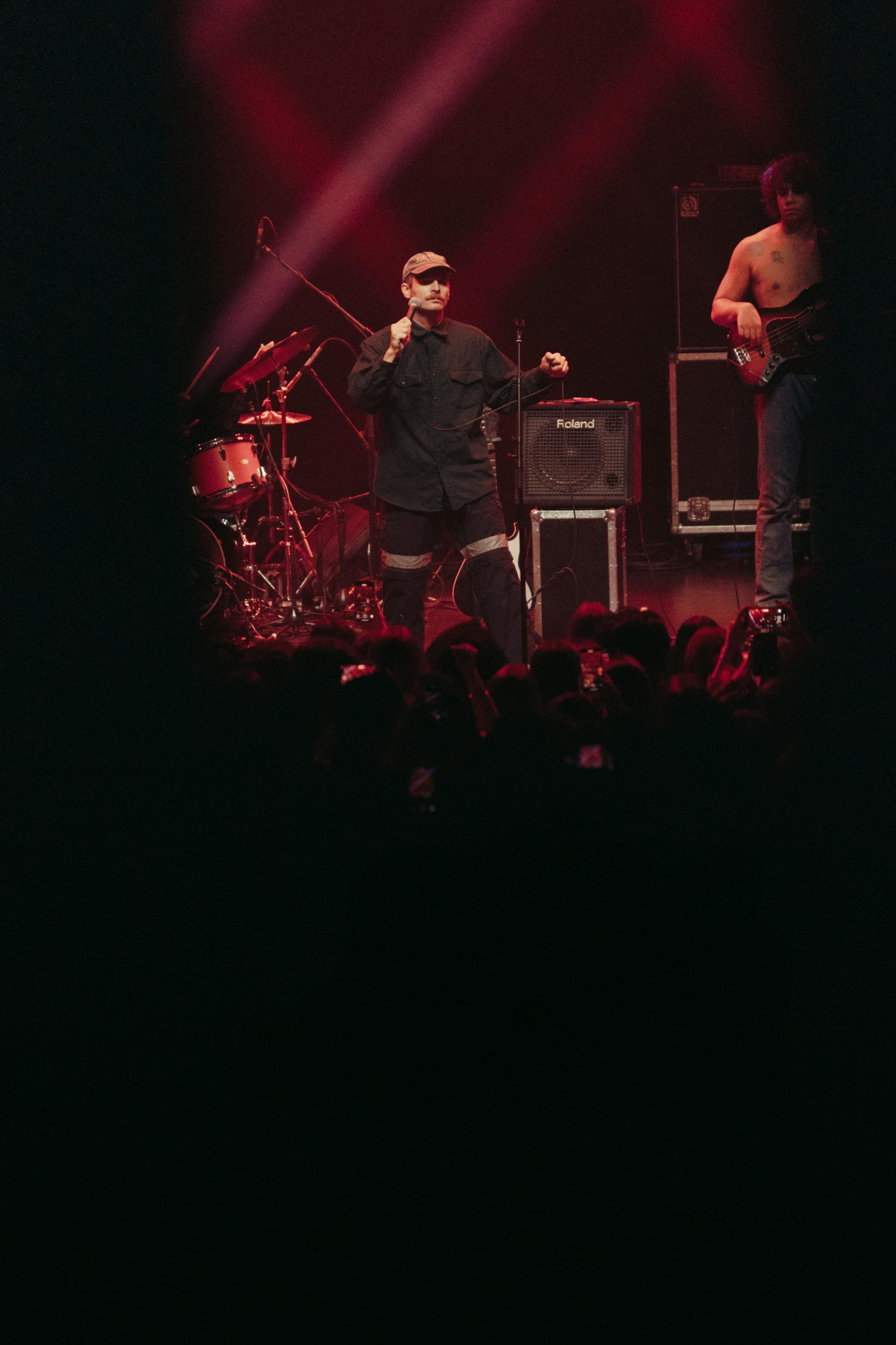 Mac DeMarco @ Koninklijk Circus, picture 11, photographed by Simon Coppens - FrontView Magazine