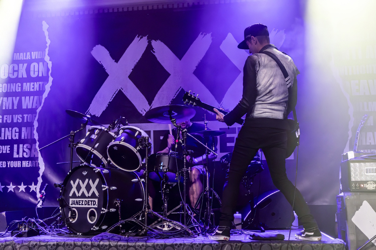 Janez Detd. @ De Casino, foto 5, foto's door Edwin Houdevelt - FrontView Magazine