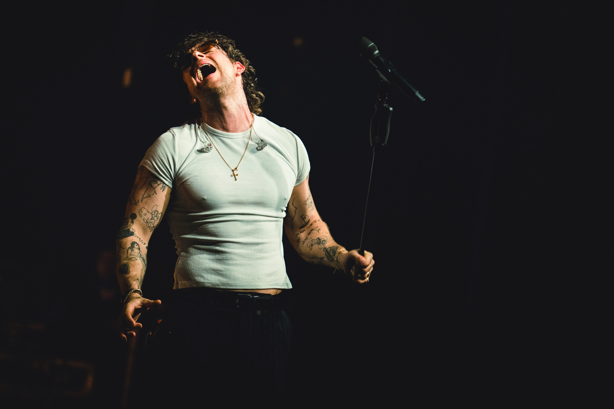 Tom Grennan @ Ancienne Belgique, picture 10, photographed by Livia Vaduva - FrontView Magazine