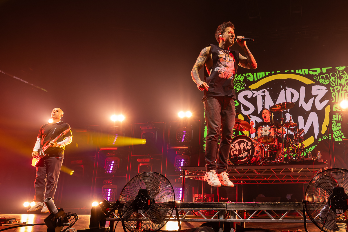 Simple Plan @ ING Arena, foto 16, foto's door David Johnson - FrontView Magazine
