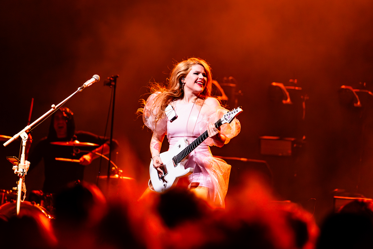 SUN @ Ancienne Belgique, picture 4, photographed by Dorien Goetschalckx - FrontView Magazine