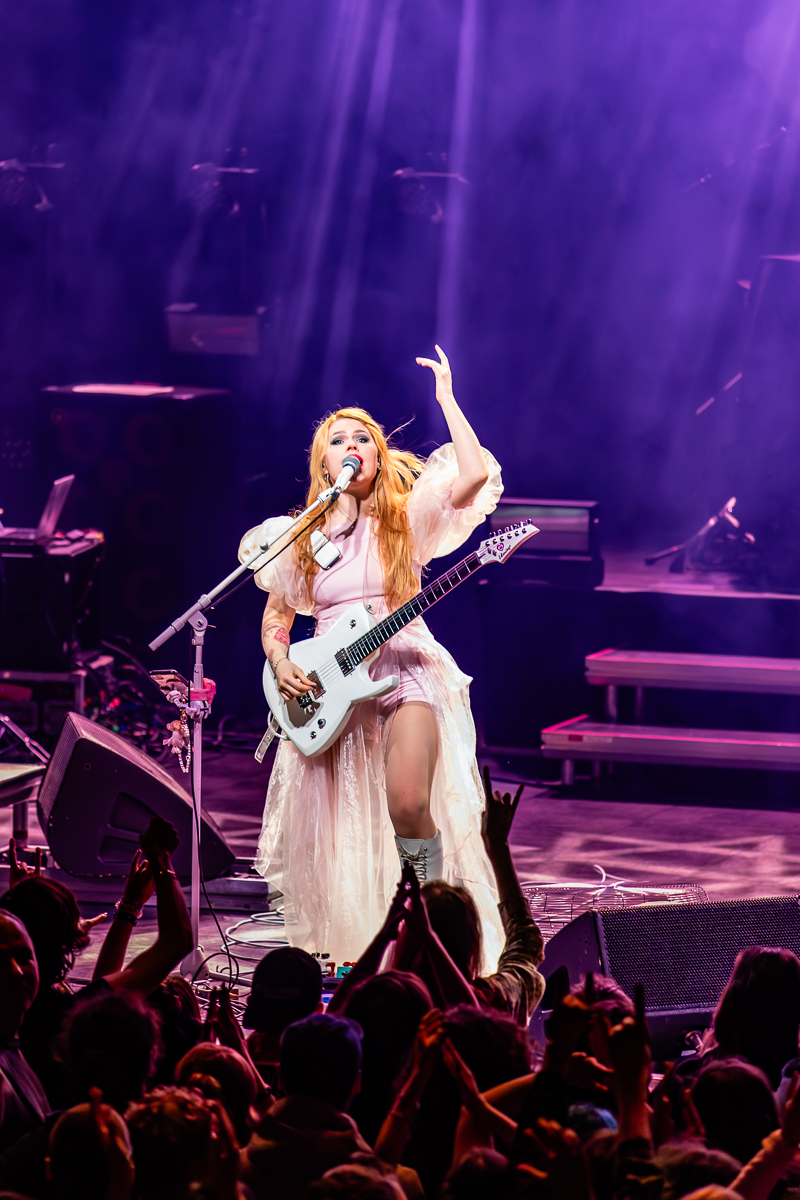 SUN @ Ancienne Belgique, picture 8, photographed by Dorien Goetschalckx - FrontView Magazine