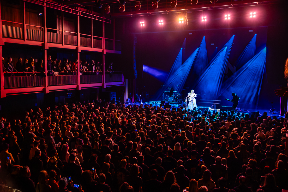 SUN @ Ancienne Belgique, picture 16, photographed by Dorien Goetschalckx - FrontView Magazine