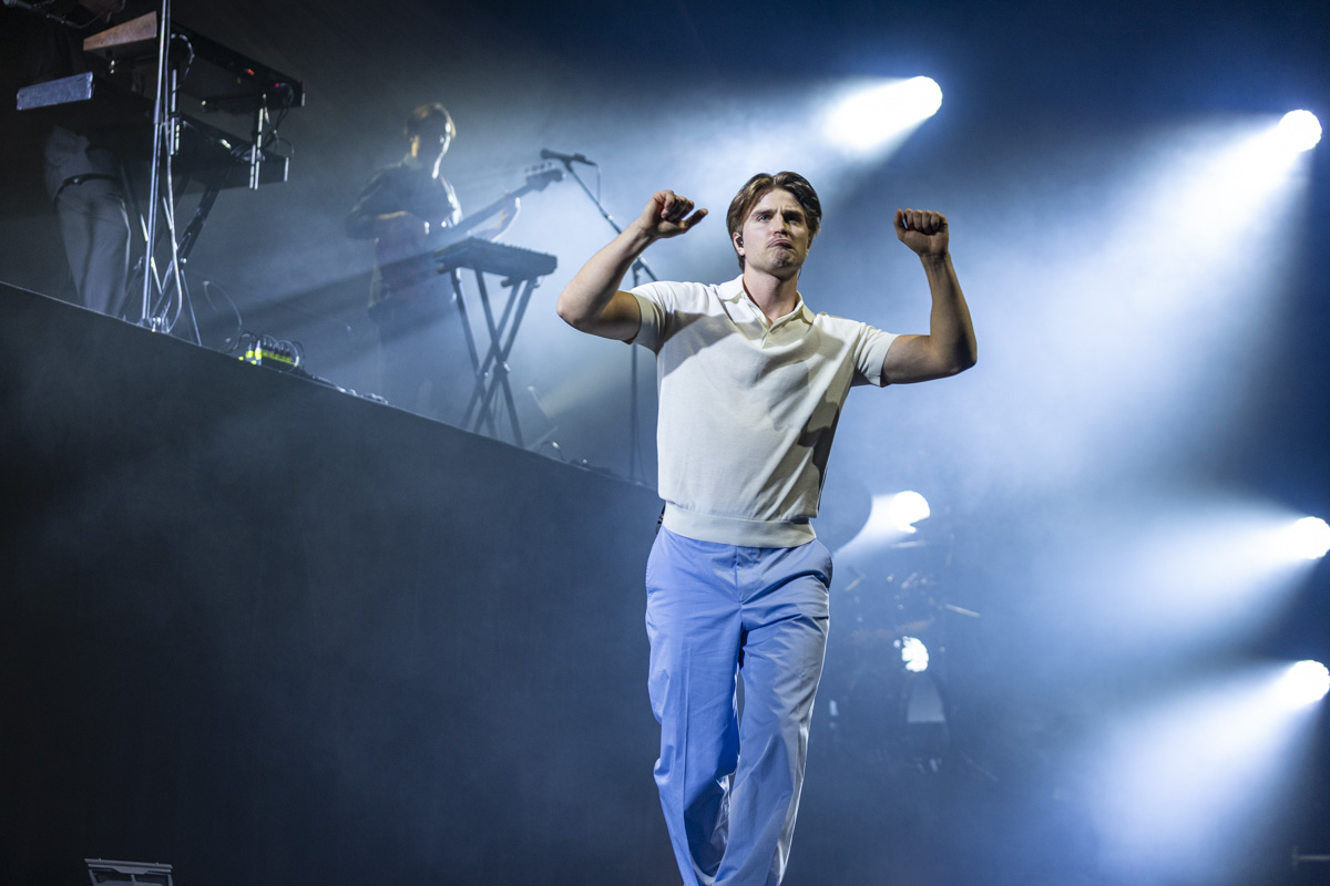 Maksim @ Lotto Arena, picture 1, photographed by dirk janssens - FrontView Magazine
