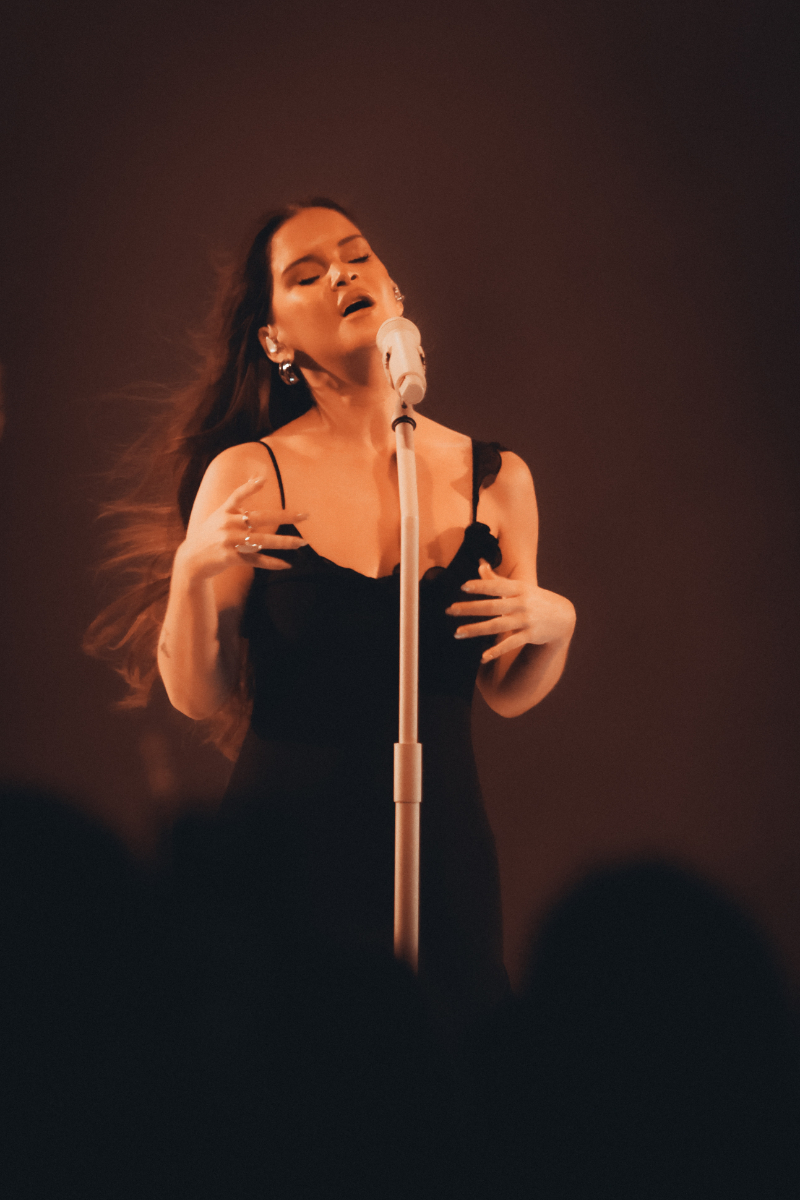 Maren Morris @ Trix, foto 8, foto's door Kitty van de Waart - FrontView Magazine