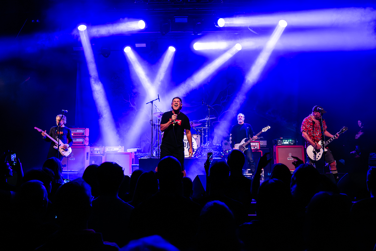 Ugly Kid Joe @ Trix, foto 17, foto's door David Johnson - FrontView Magazine