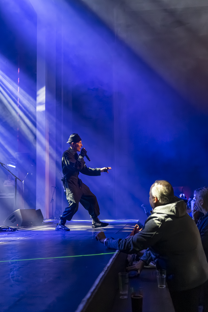 Stereo MC's @ De Roma, picture 7, photographed by Bart Janssens - FrontView Magazine