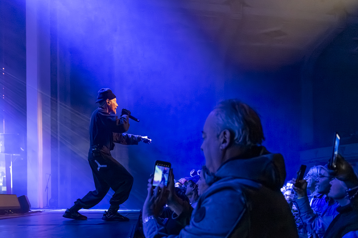 Stereo MC's @ De Roma, picture 10, photographed by Bart Janssens - FrontView Magazine