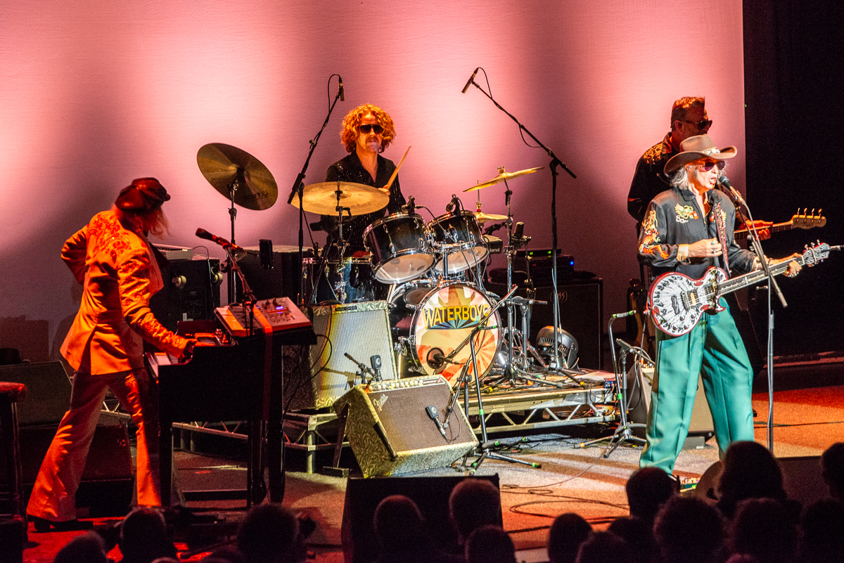 The Waterboys @ Koninklijk Circus, foto 14, foto's door Raf Van Daele - FrontView Magazine