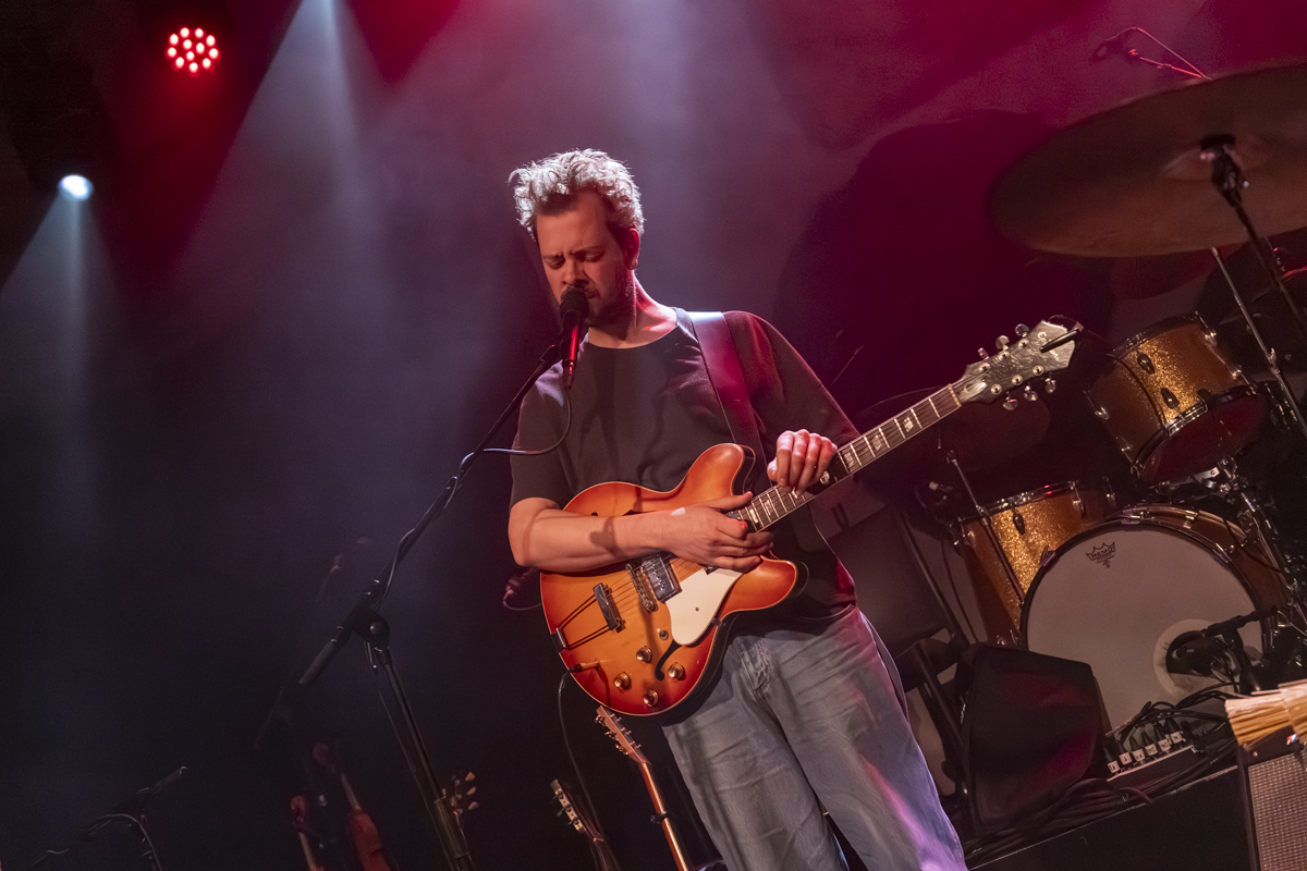Brent Beukelaer @ De Casino, picture 1, photographed by Bart Janssens - FrontView Magazine