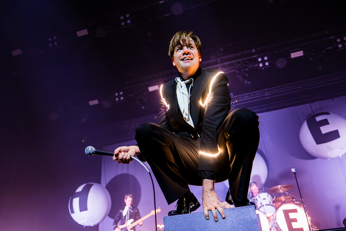The Hives @ Vorst Nationaal, picture 4, photographed by Dorien Goetschalckx - FrontView Magazine