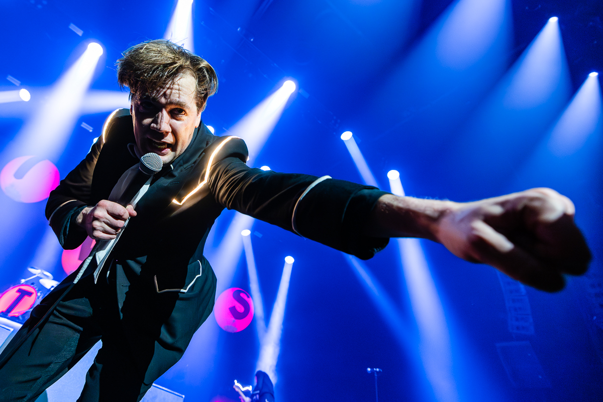 The Hives @ Vorst Nationaal, picture 7, photographed by Dorien Goetschalckx - FrontView Magazine
