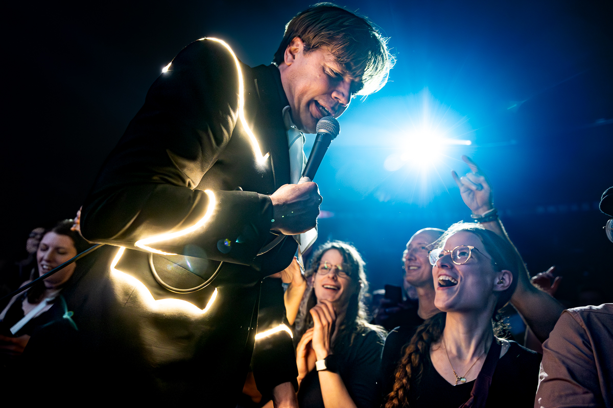 The Hives @ Vorst Nationaal, picture 12, photographed by Dorien Goetschalckx - FrontView Magazine