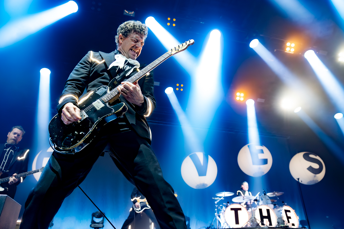 The Hives @ Vorst Nationaal, picture 13, photographed by Dorien Goetschalckx - FrontView Magazine