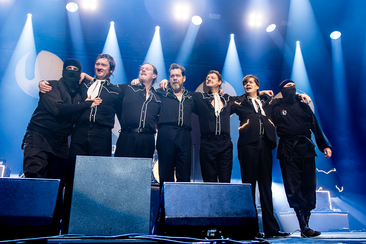 The Hives @ Vorst Nationaal, picture 18, photographed by Dorien Goetschalckx - FrontView Magazine