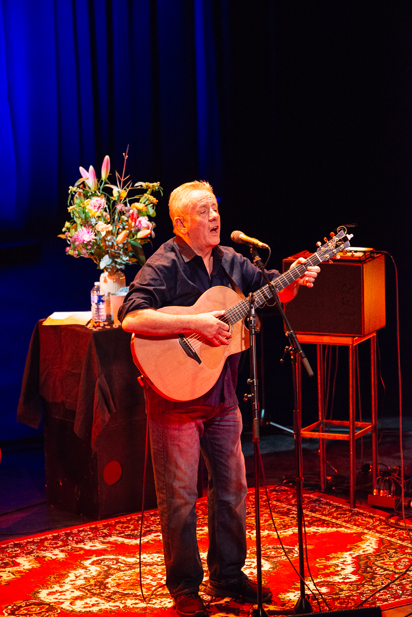 Luka Bloom @ Ancienne Belgique, picture 3, photographed by Raf Van Daele - FrontView Magazine