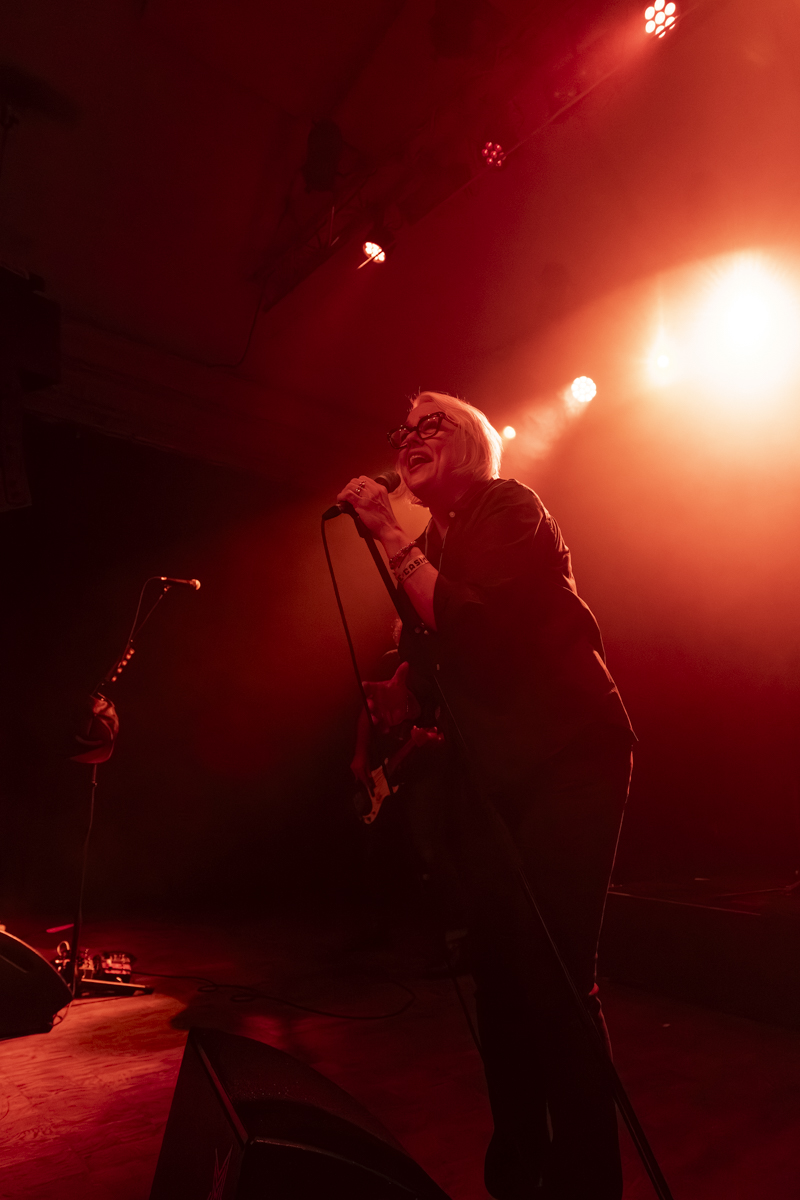 Magnapop @ De Casino, picture 8, photographed by Bart Janssens - FrontView Magazine