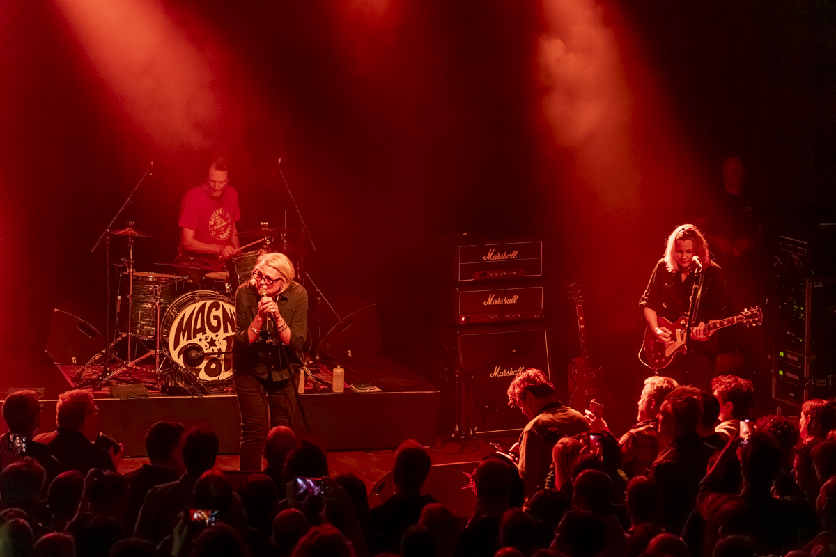 Magnapop @ De Casino, picture 12, photographed by Bart Janssens - FrontView Magazine