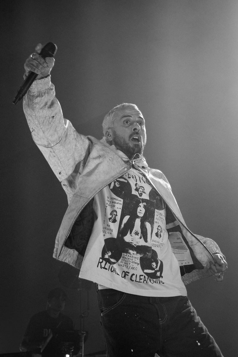 Zwangere Guy @ ING Arena, foto 7, foto's door Koen Marcoen - FrontView Magazine
