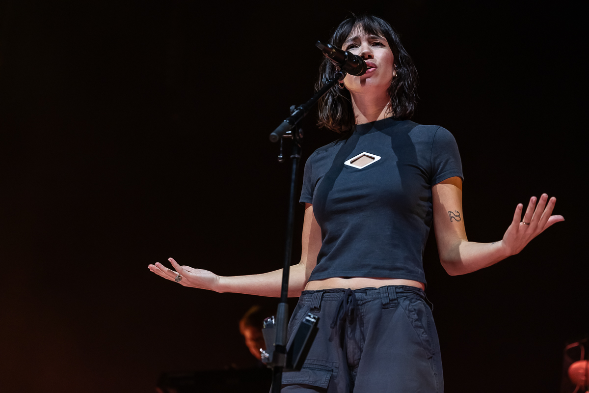 Meau @ Lotto Arena, picture 14, photographed by Marc Verdonck - FrontView Magazine