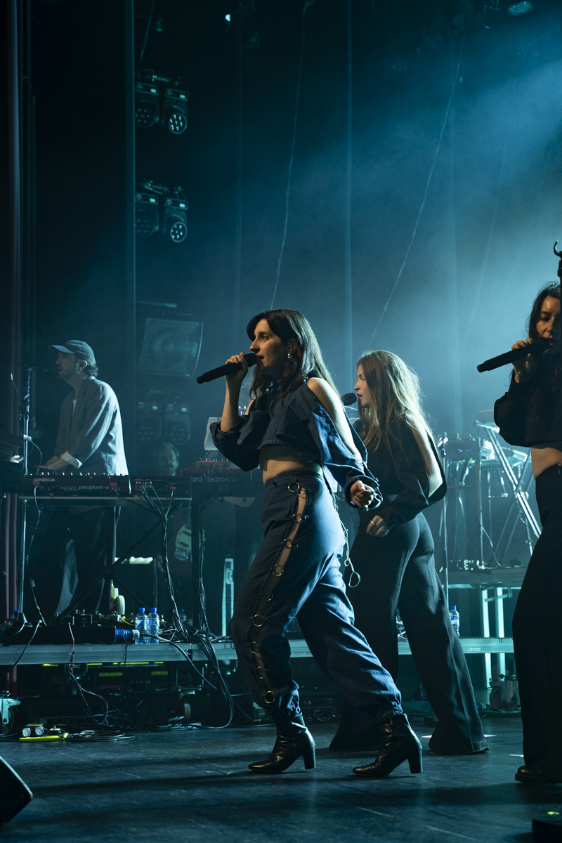 Radio 1 Sessies met Eefje De Visser @ Arenberg, picture 3, photographed by Tine Van Daele - FrontView Magazine