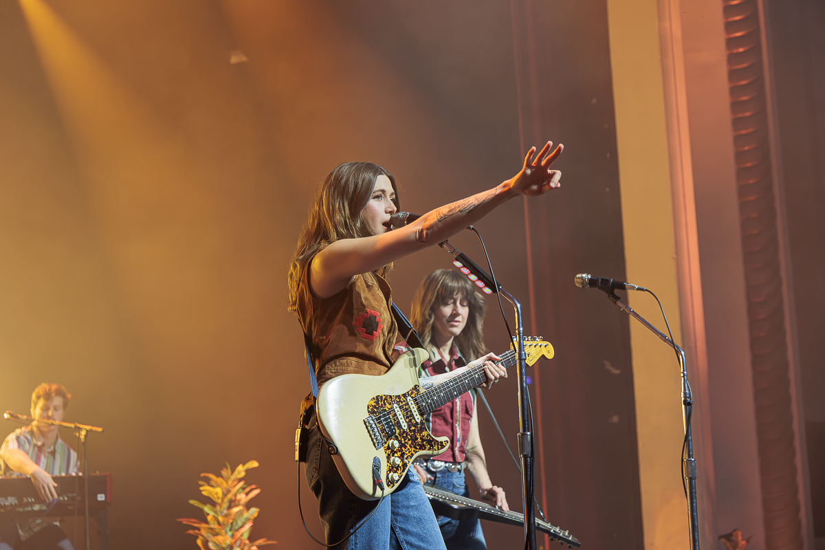 Larkin Poe @ De Roma, foto 4, foto's door Peter Smet - FrontView Magazine