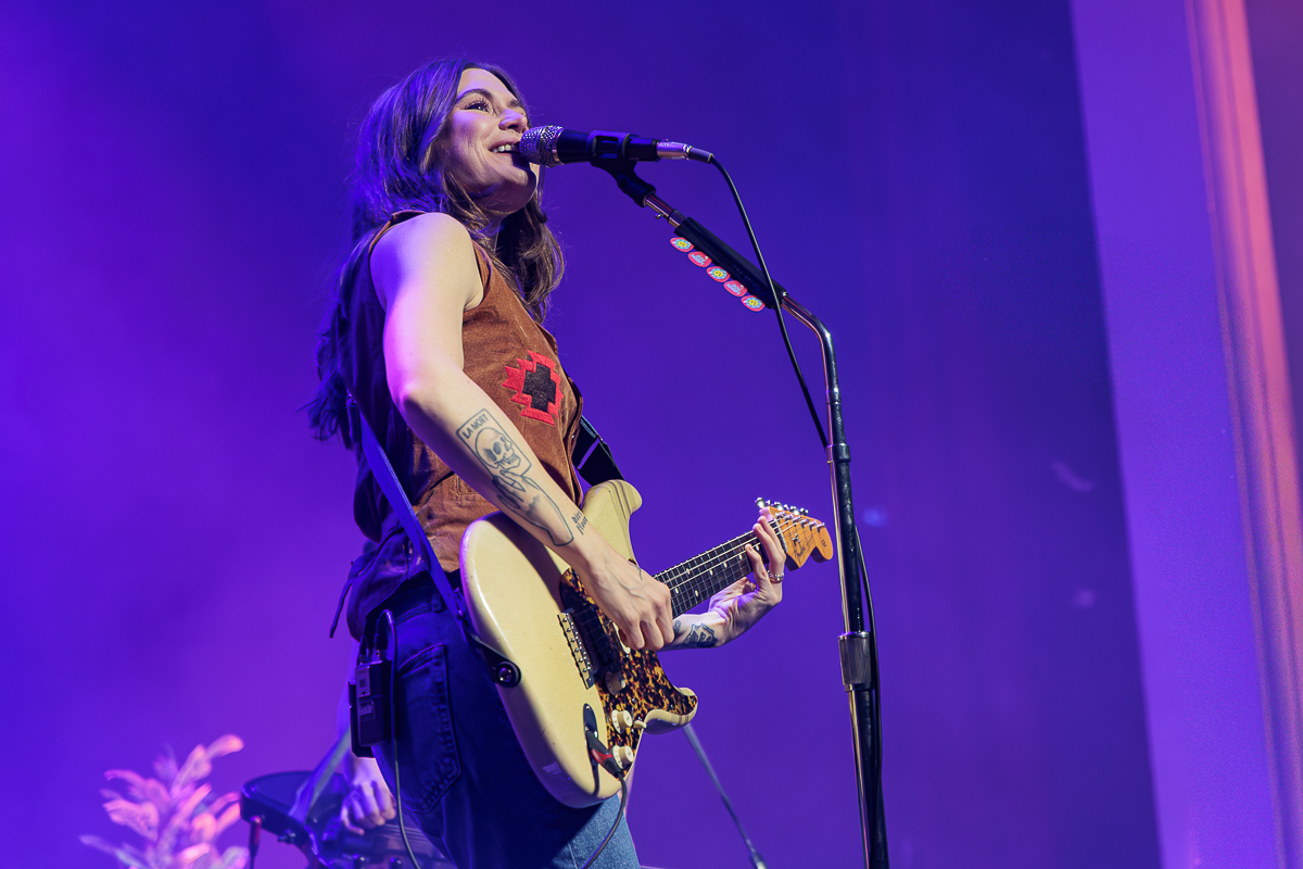 Larkin Poe @ De Roma, foto 9, foto's door Peter Smet - FrontView Magazine