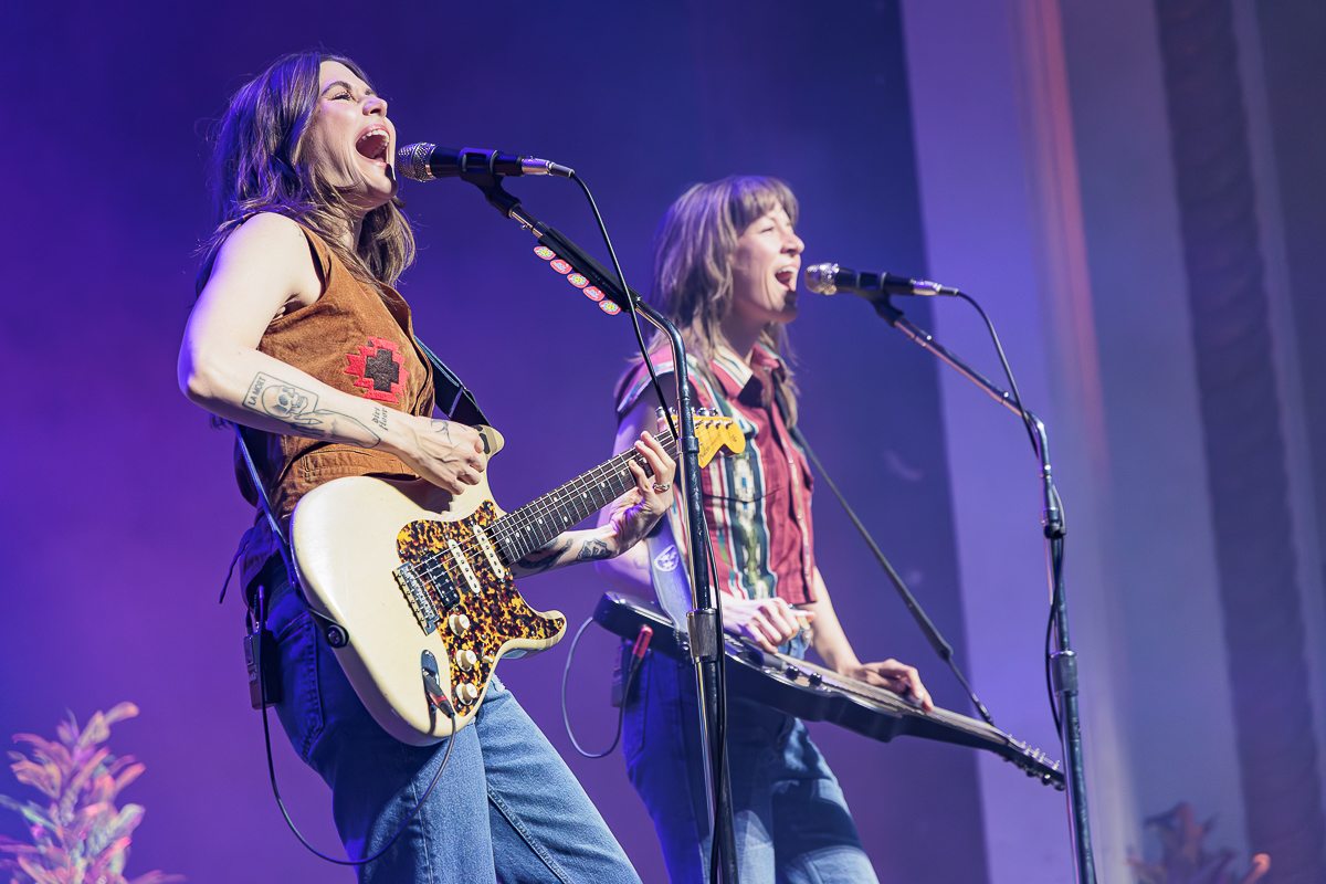 Larkin Poe @ De Roma, foto 10, foto's door Peter Smet - FrontView Magazine