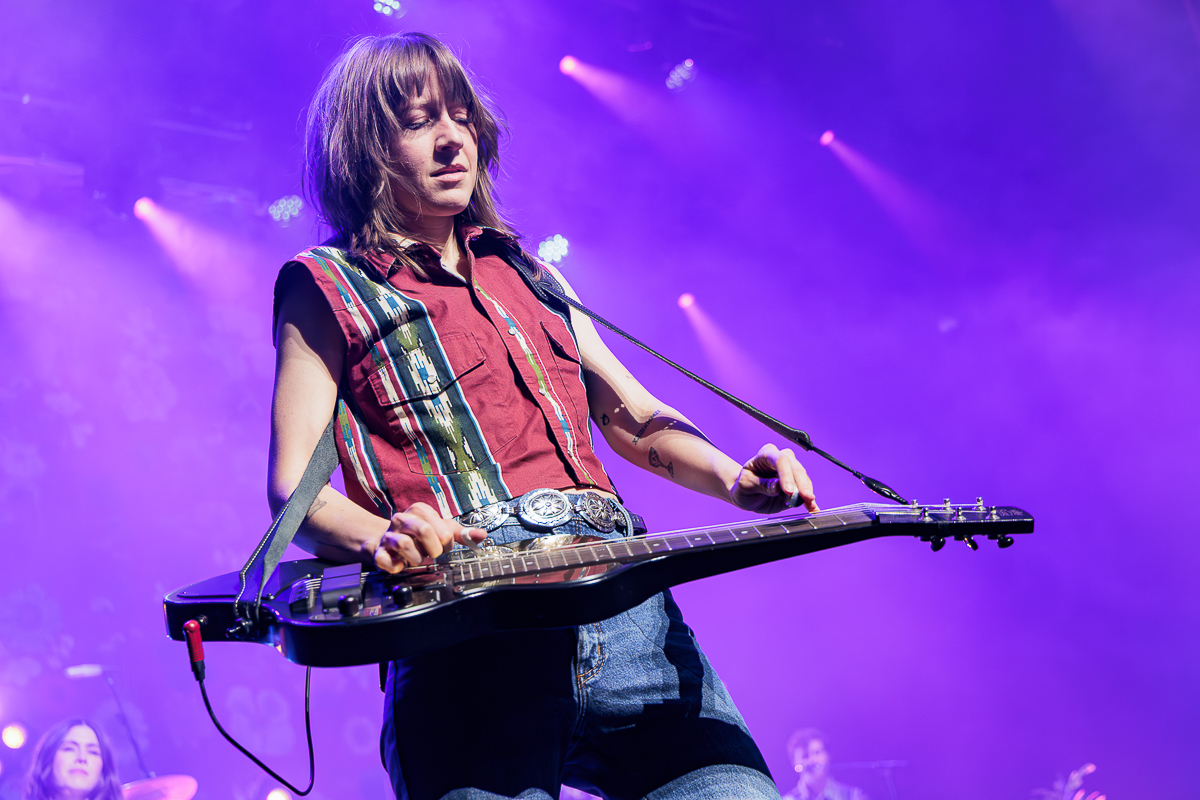 Larkin Poe @ De Roma, foto 11, foto's door Peter Smet - FrontView Magazine