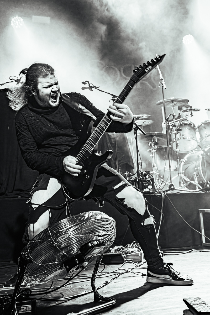 Royal Sorrow @ Trix, picture 12, photographed by Anoek Houben - FrontView Magazine
