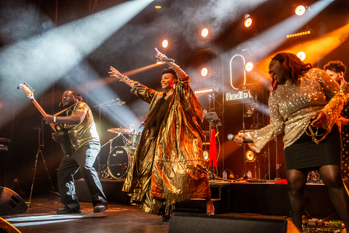 Zap Mama - Radio1 Sessies @ Arenbergschouwburg, foto 31, foto's door Raf Van Daele - FrontView Magazine