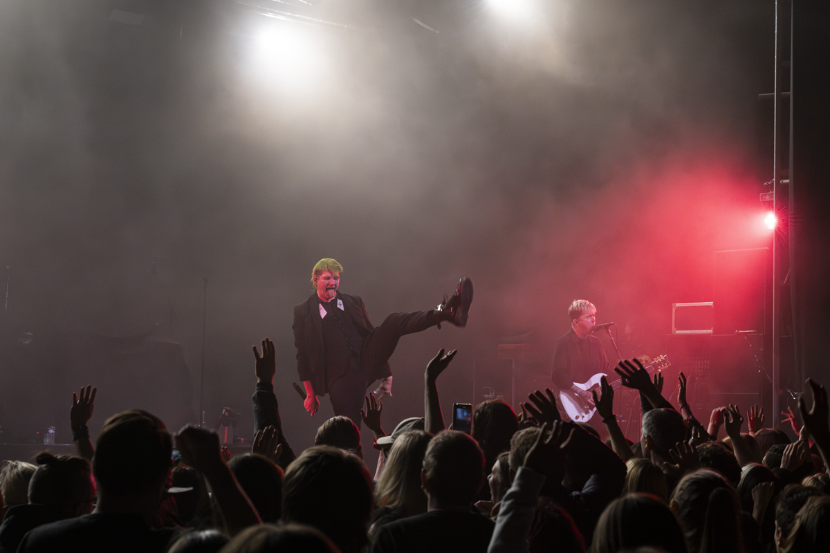 The Funeral Portrait @ Trix, picture 12, photographed by Bart Janssens - FrontView Magazine