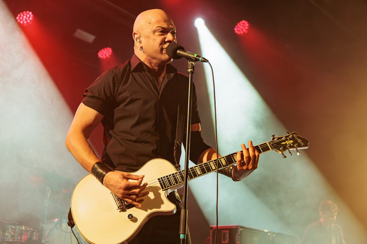 Danko Jones @ Trix, picture 7, photographed by Peter Smet - FrontView Magazine