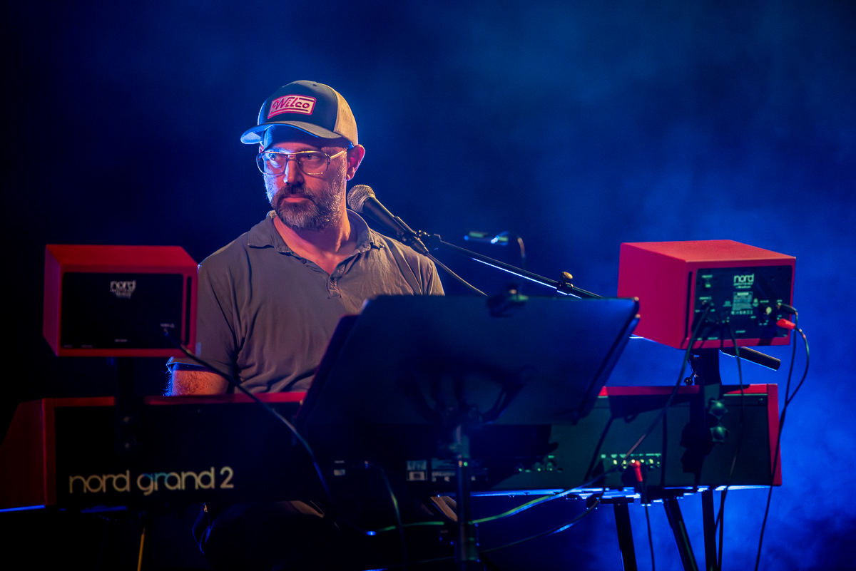 Isbells - And the noise settles @ Handeslbeurs Gent, picture 2, photographed by Raf Van Daele - FrontView Magazine
