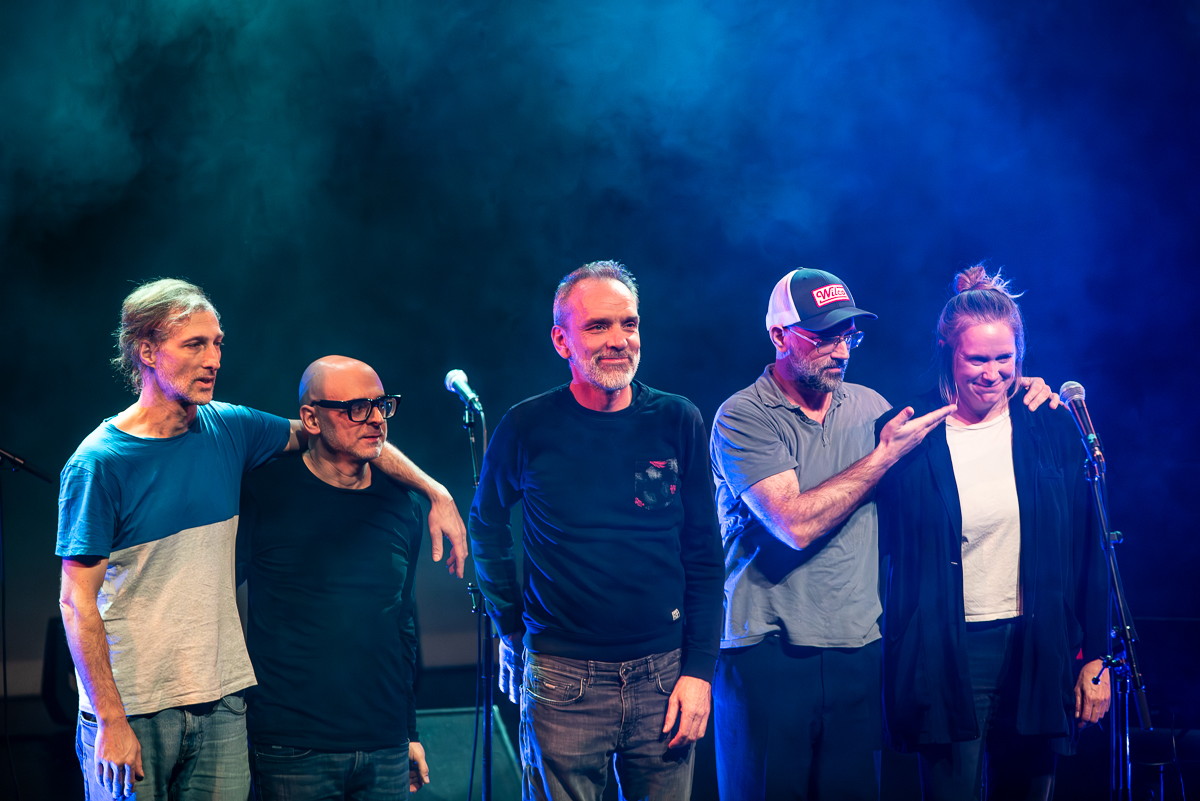 Isbells - And the noise settles @ Handeslbeurs Gent, picture 9, photographed by Raf Van Daele - FrontView Magazine