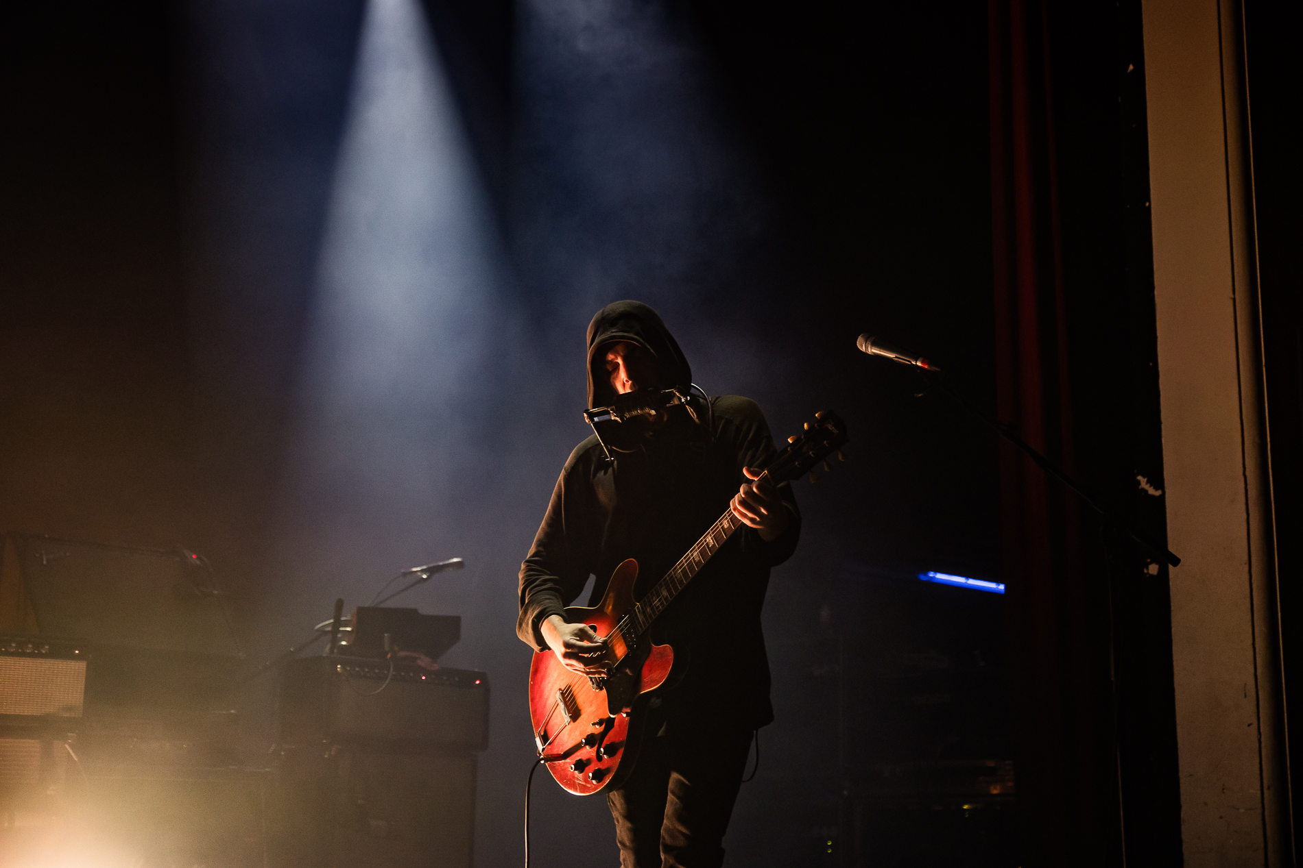 Black Rebel Motorcycle Club @ De Roma, picture 3, photographed by Jürgen Bruynooghe - FrontView Magazine