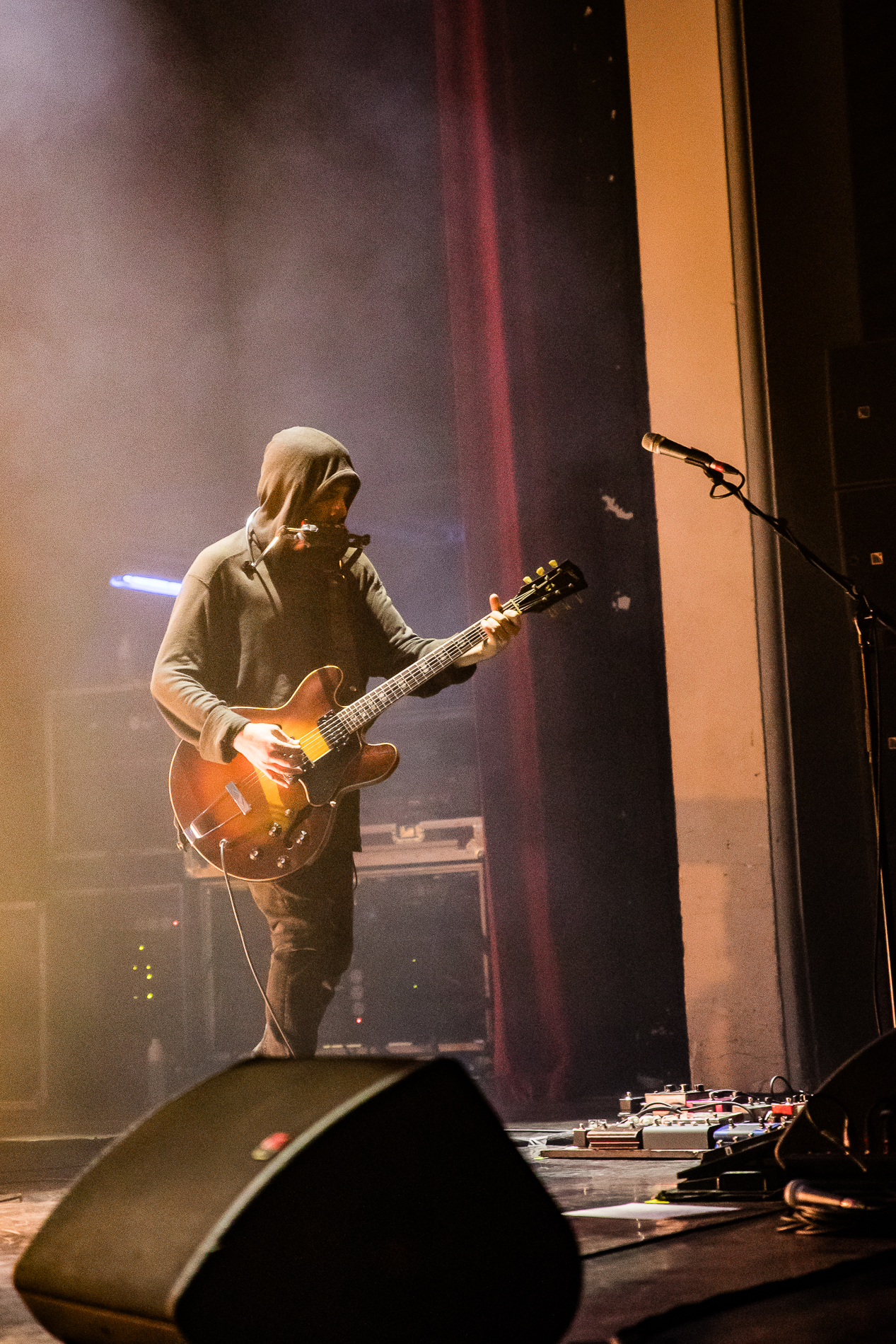 Black Rebel Motorcycle Club @ De Roma, picture 10, photographed by Jürgen Bruynooghe - FrontView Magazine
