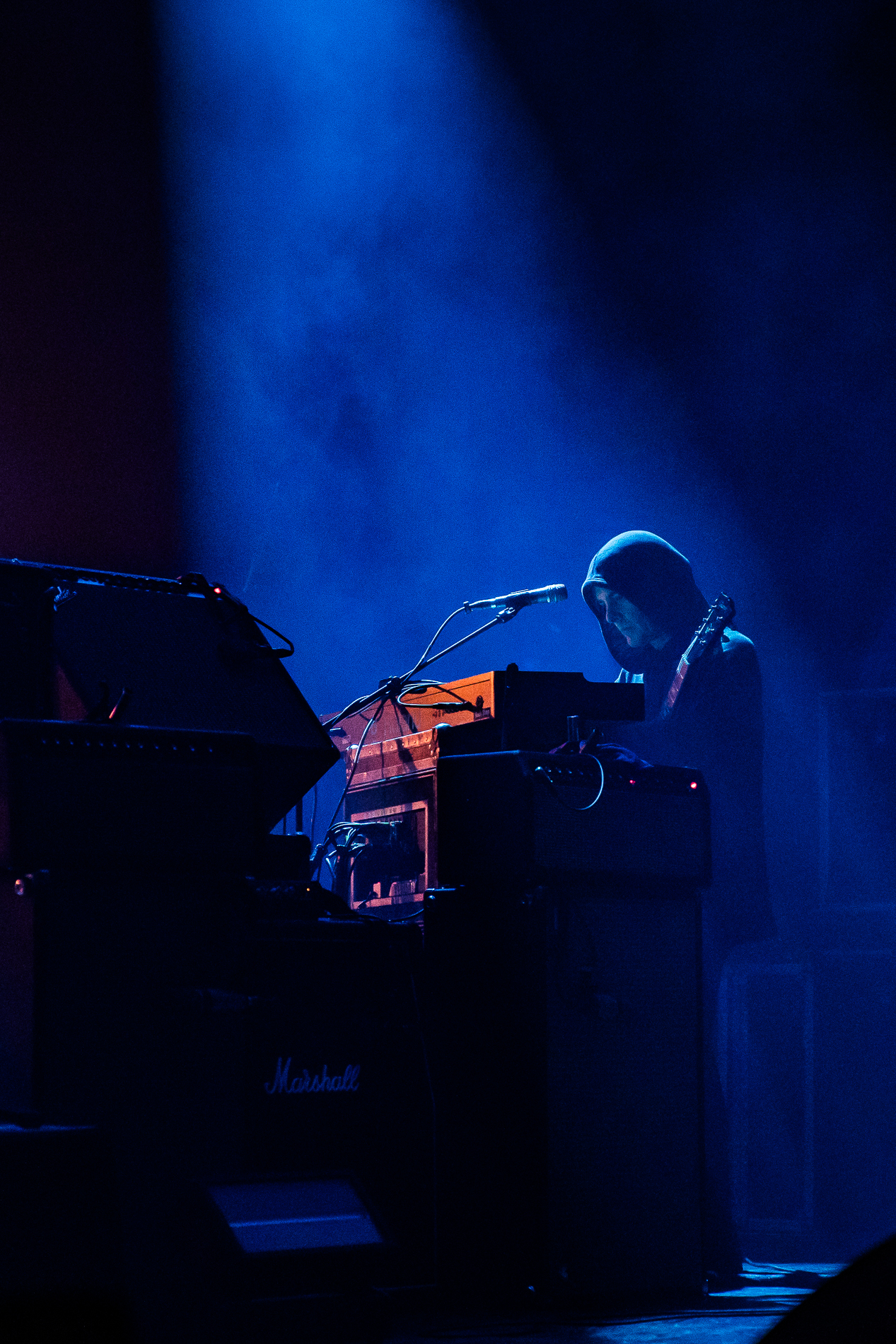 Black Rebel Motorcycle Club @ De Roma, picture 11, photographed by Jürgen Bruynooghe - FrontView Magazine