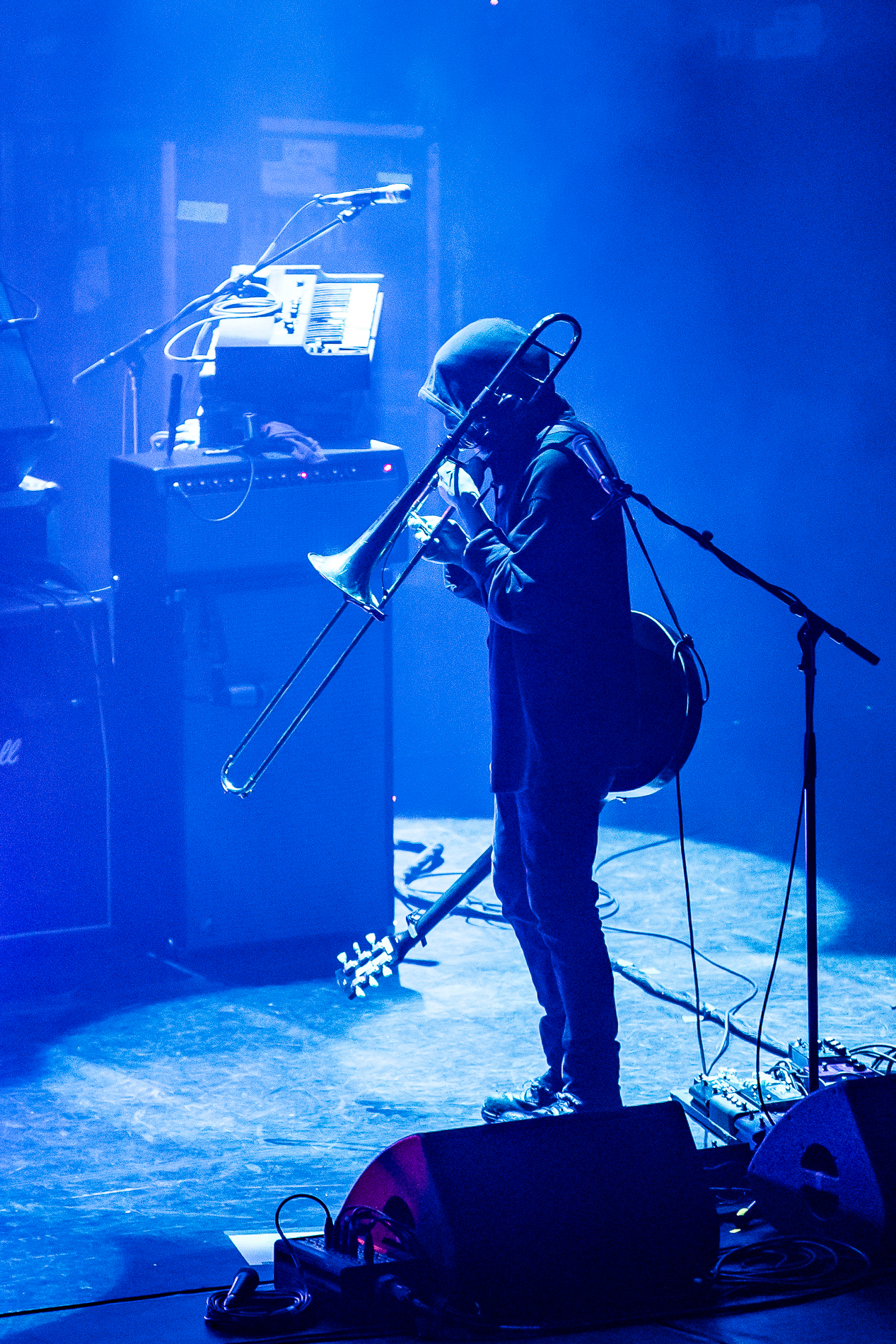Black Rebel Motorcycle Club @ De Roma, picture 19, photographed by Jürgen Bruynooghe - FrontView Magazine