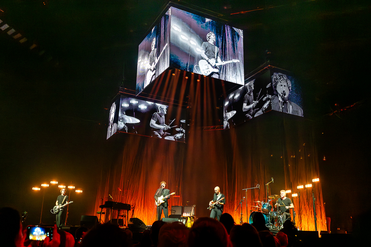 Jasper Steverlinck @ Lotto Arena, picture 7, photographed by Marc Verdonck - FrontView Magazine