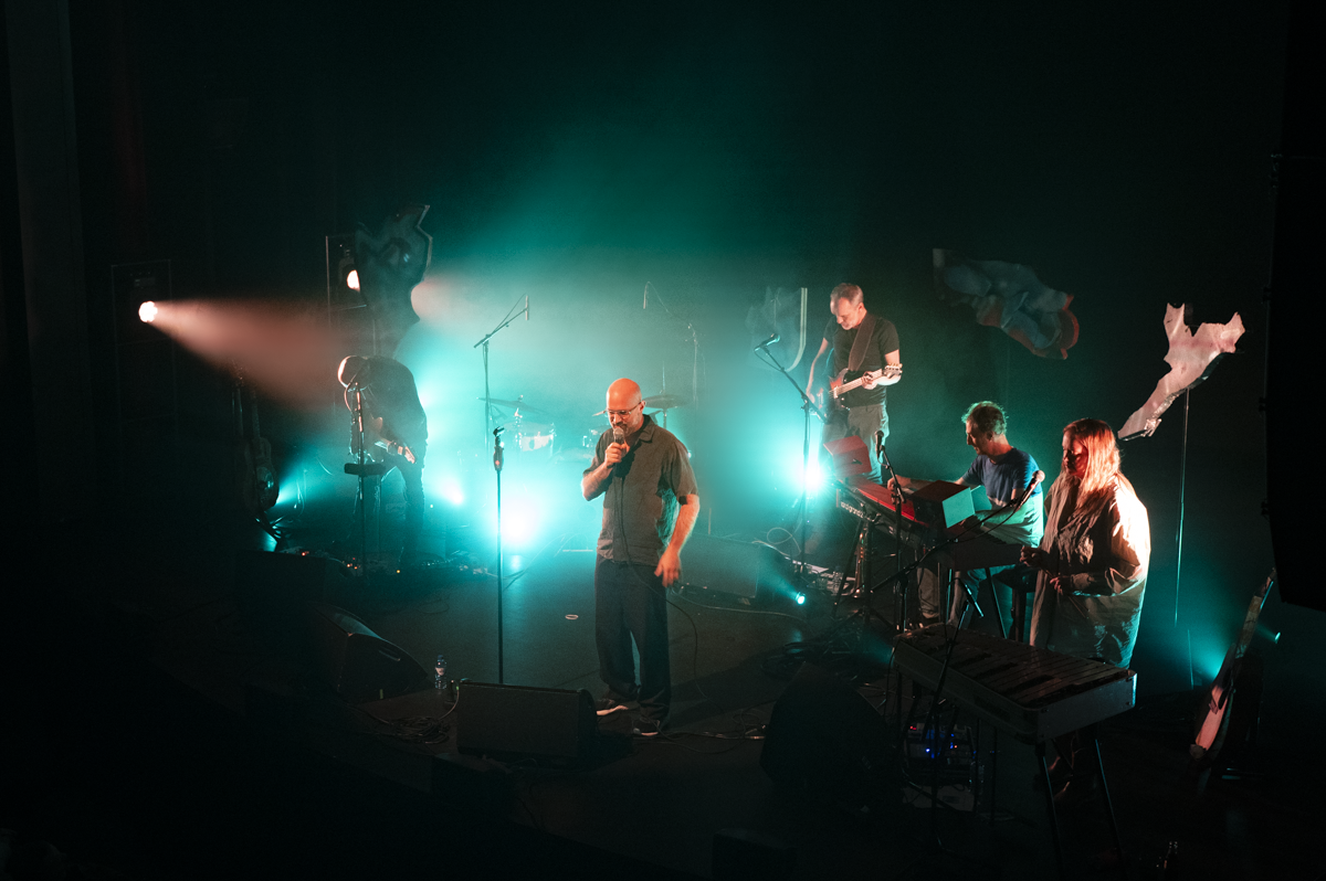 Isbells @ Arenbergschouwburg, foto 11, foto's door Tine Van Daele - FrontView Magazine