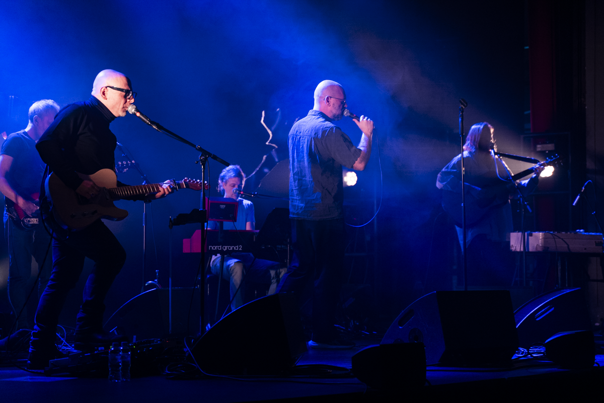 Isbells @ Arenbergschouwburg, foto 12, foto's door Tine Van Daele - FrontView Magazine