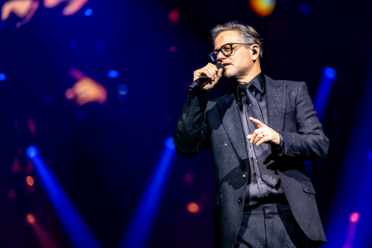 Guus Meeuwis @ AFAS Dome, foto 11, foto's door Dorien Goetschalckx - FrontView Magazine