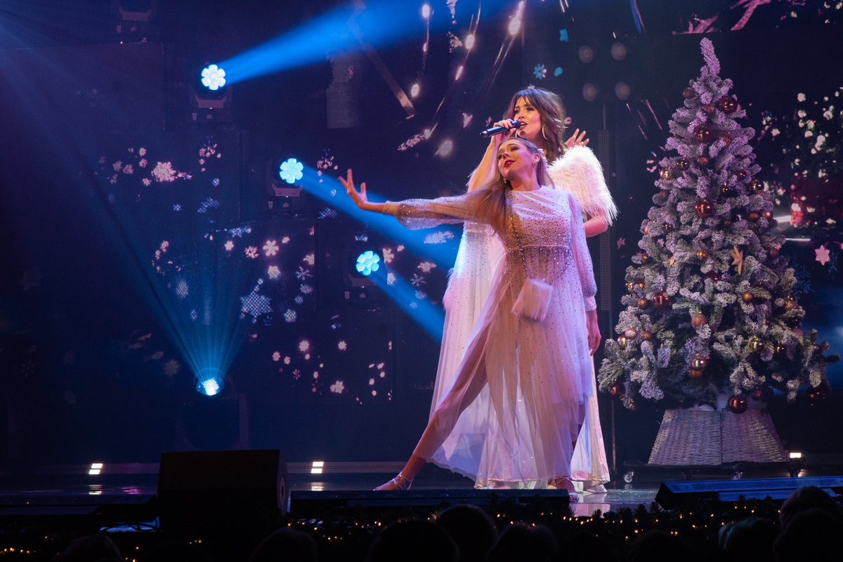 Première 'Let it Snow' @ Het Witte Paard, picture 1, photographed by Peter Minnebo - FrontView Magazine
