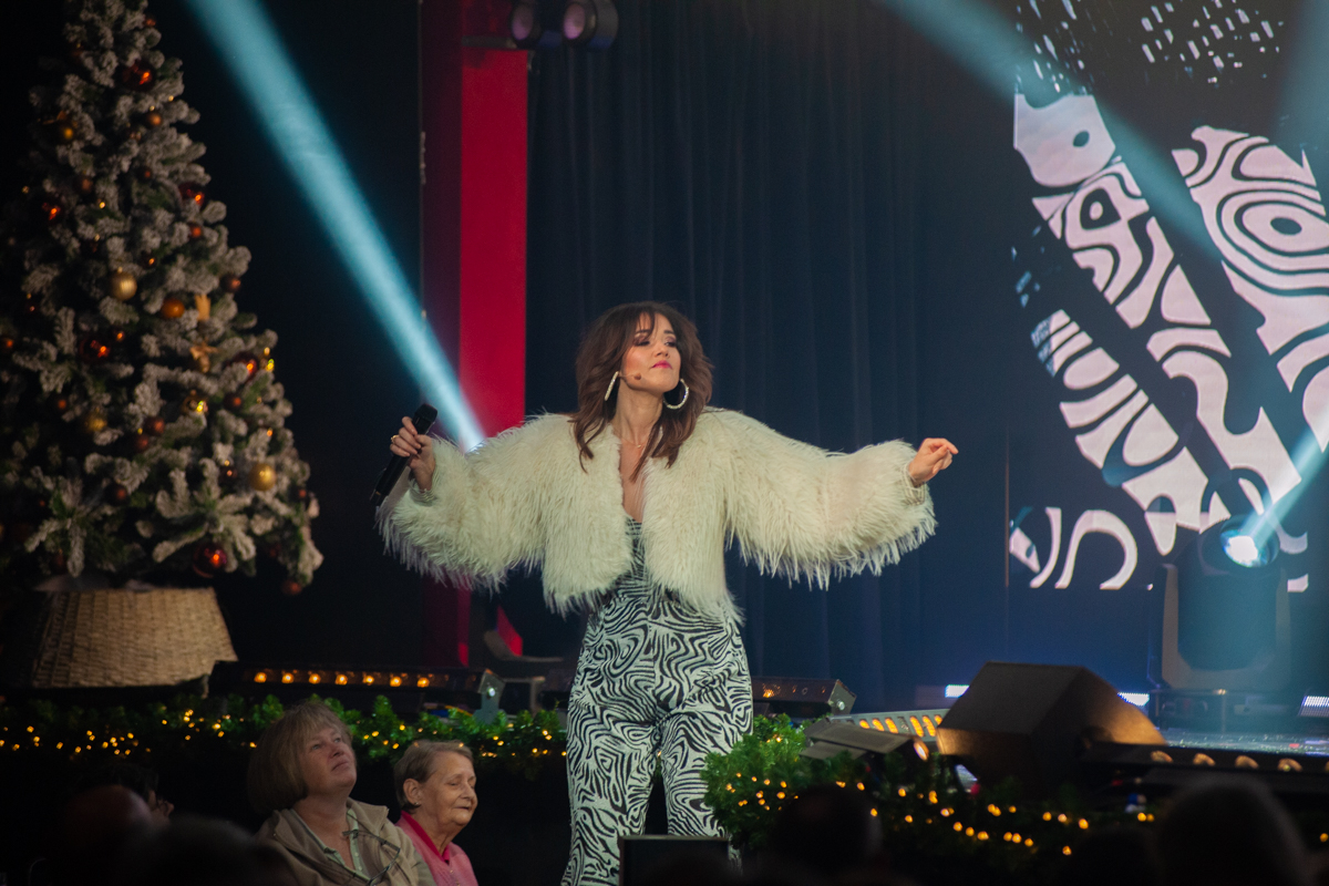 Première 'Let it Snow' @ Het Witte Paard, picture 5, photographed by Peter Minnebo - FrontView Magazine