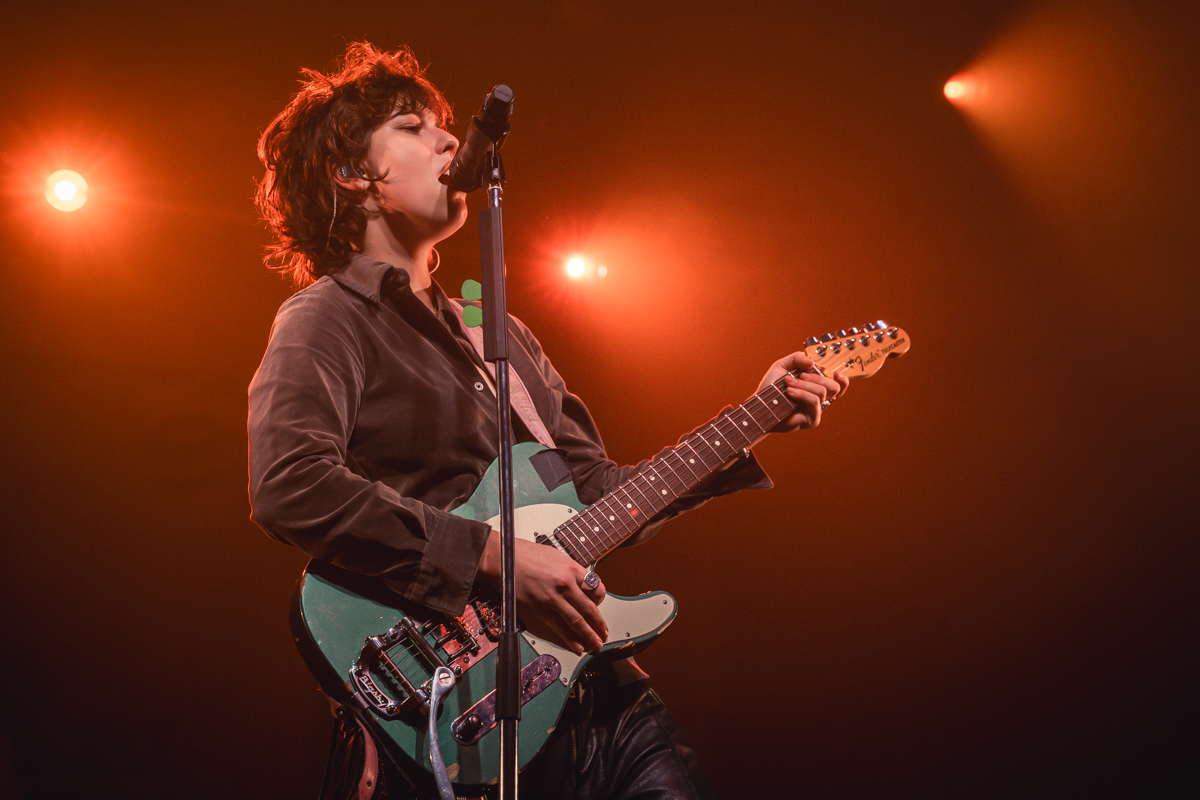 King Princess @ La Madeleine, picture 2, photographed by Jelle Meersschaut - FrontView Magazine