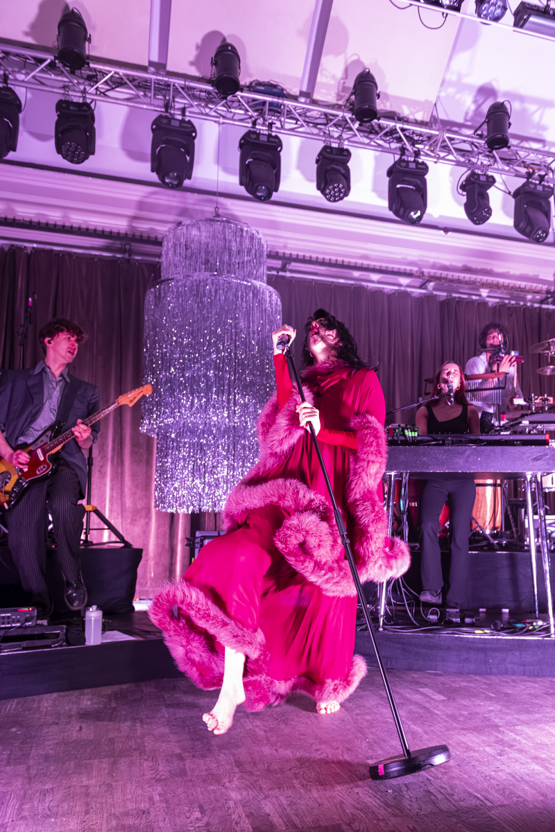 Sylvie Kreusch @ De Casino, picture 14, photographed by Bart Janssens - FrontView Magazine